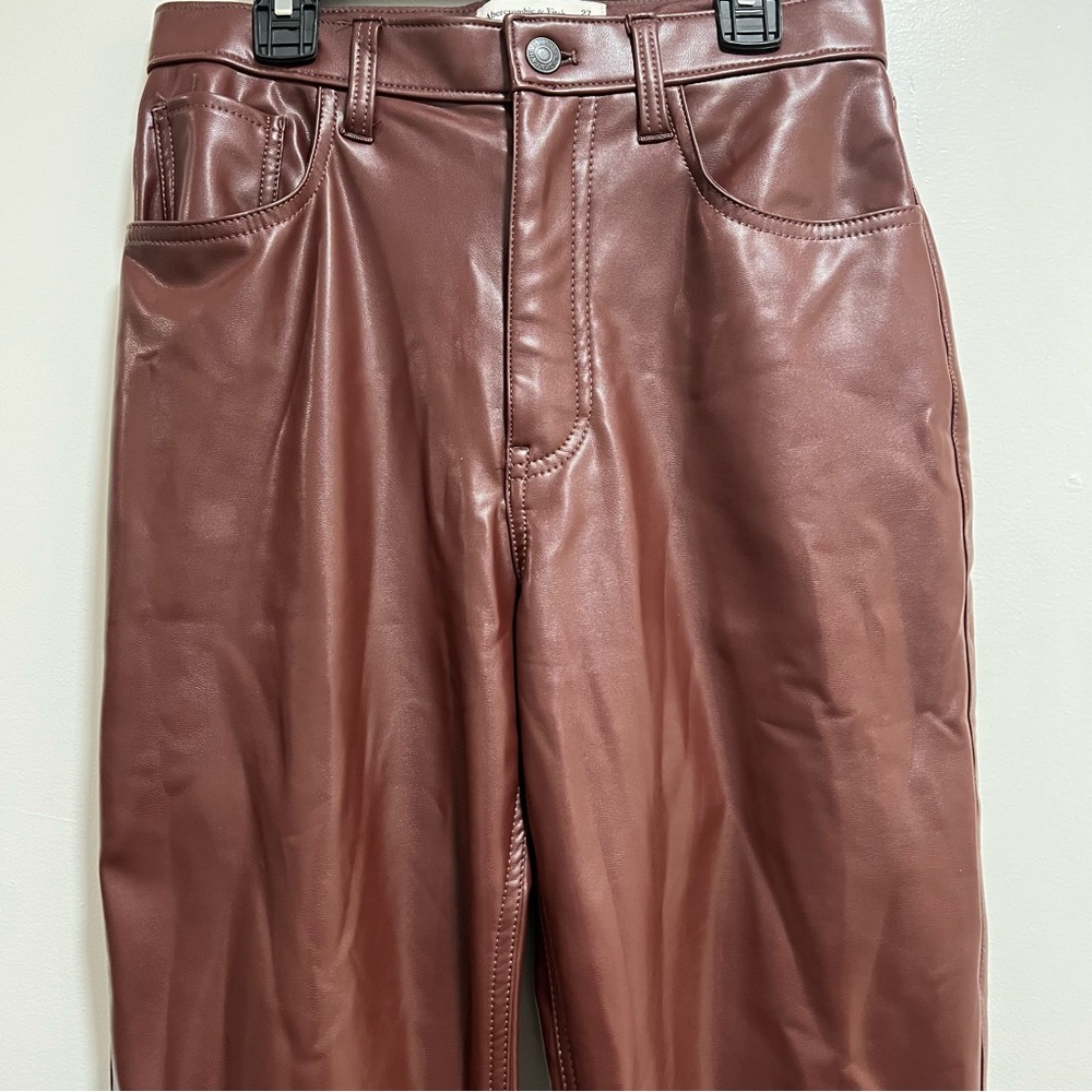 Abercrombie & Fitch Vegan Leather 90s Straight Pants Burgundy Size 4 - Picture 4 of 10
